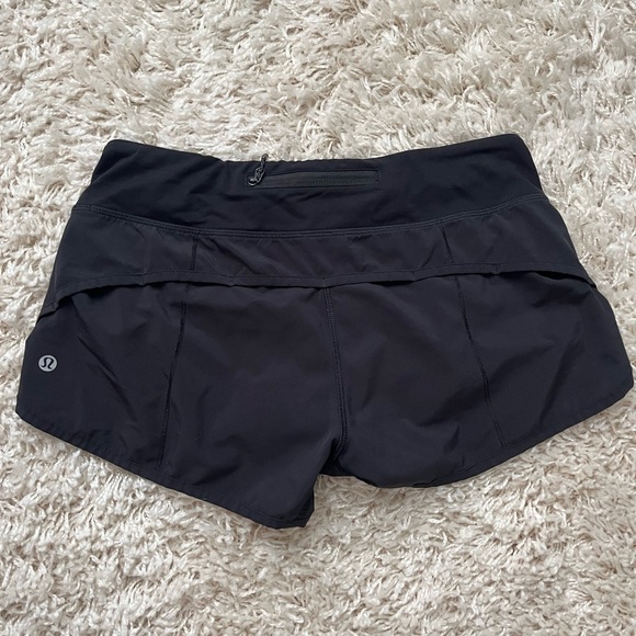 LuLuLemon shorts - Picture 5 of 5